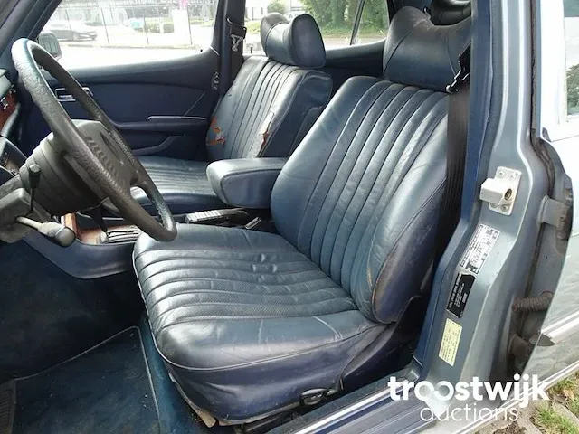 Mercedes-benz 450 sel 6.9 - afbeelding 34 van  49