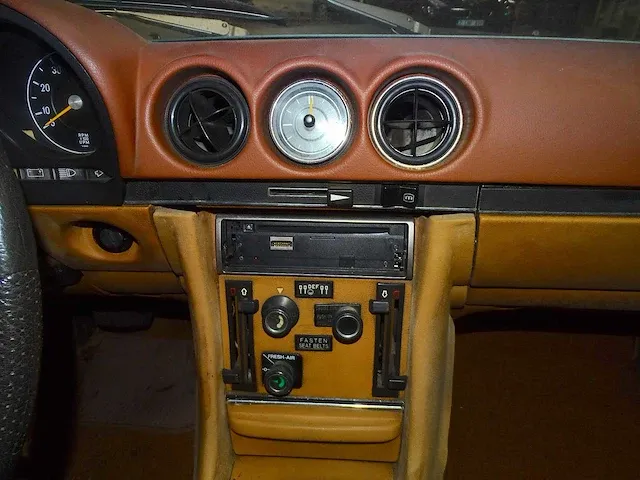 Mercedes-benz 450 sl - afbeelding 22 van  46