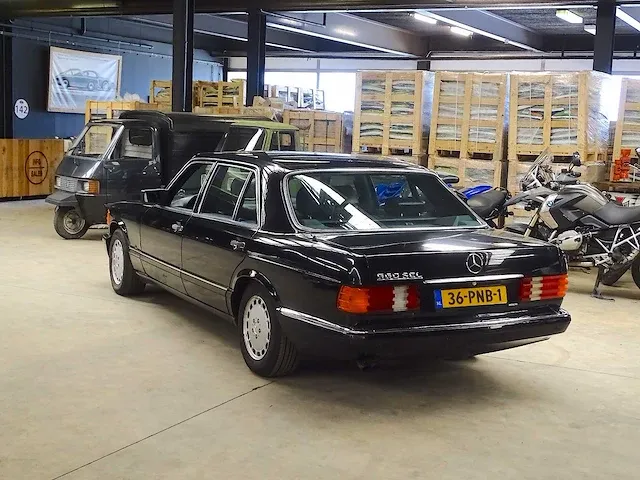 Mercedes-benz 560 sel, 36-pnb-1 - afbeelding 23 van  48