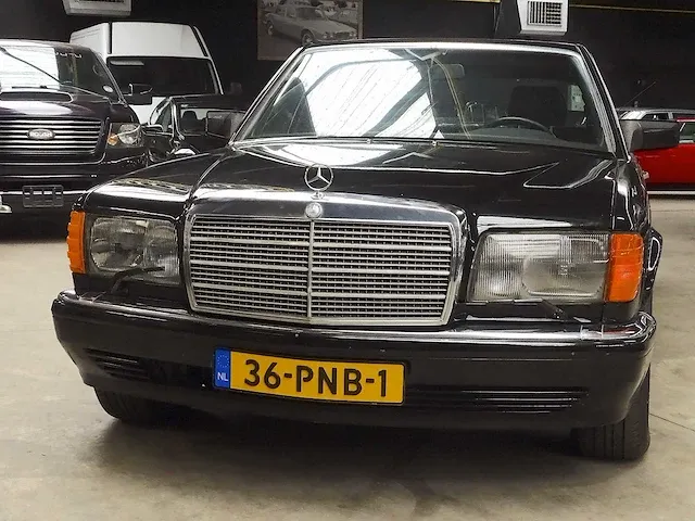 Mercedes-benz 560 sel, 36-pnb-1 - afbeelding 44 van  48