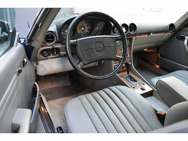 Mercedes-benz 560 sl - afbeelding 37 van  63