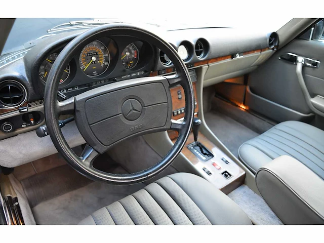 Mercedes-benz 560 sl - afbeelding 38 van  63