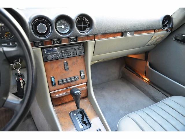 Mercedes-benz 560 sl - afbeelding 39 van  63