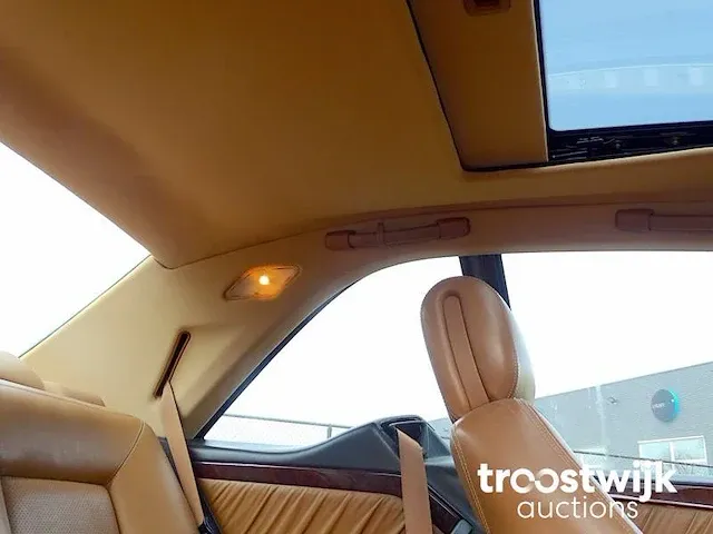Mercedes-benz 600 sec - afbeelding 19 van  49