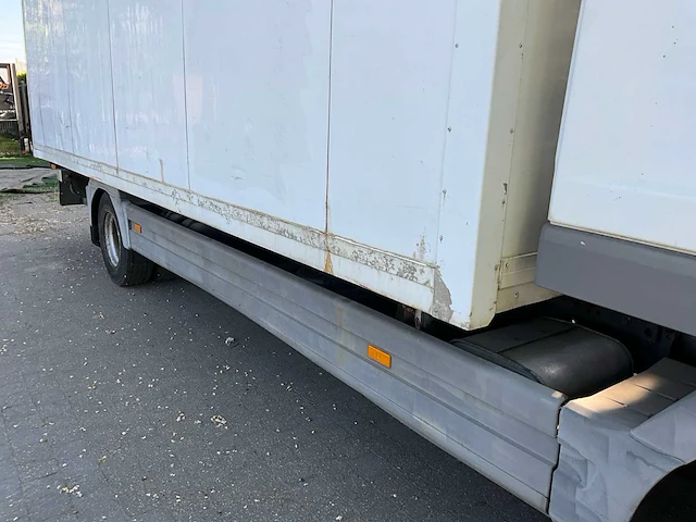 Mercedes-benz 823l vrachtwagen - afbeelding 11 van  37