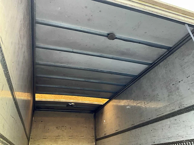 Mercedes-benz 823l vrachtwagen - afbeelding 21 van  37