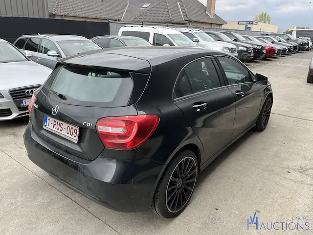Mercedes-benz a160 cdi - 2015 - afbeelding 9 van  14