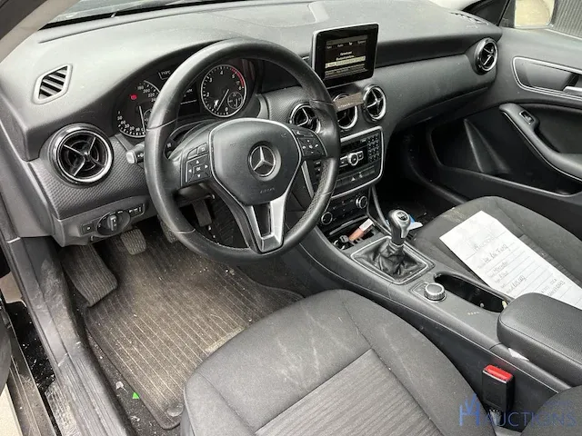 Mercedes-benz a160 cdi - 2015 - afbeelding 12 van  14