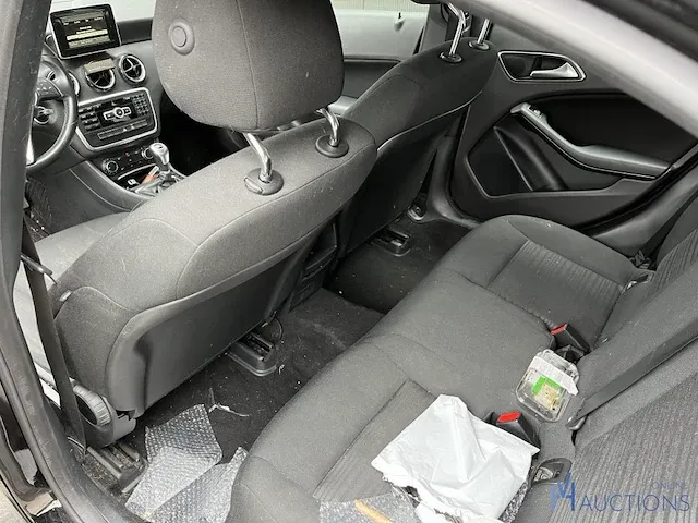 Mercedes-benz a160 cdi - 2015 - afbeelding 13 van  14
