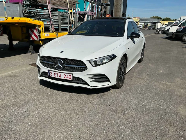 Mercedes-benz a250e personenwagen - afbeelding 1 van  18