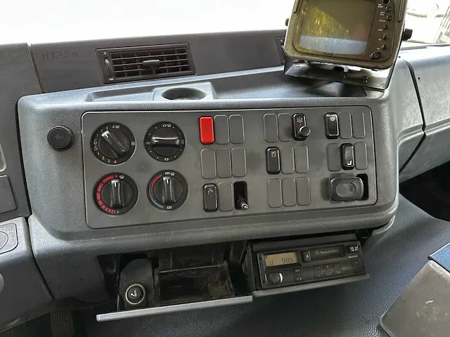 Mercedes-benz actros 1931 vrachtwagen met autolaadkraan en containersysteem - afbeelding 10 van  37