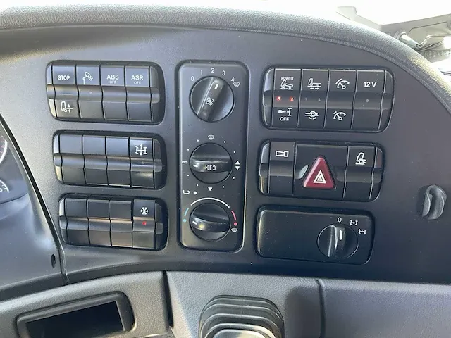 Mercedes-benz actros 2644 vrachtwagen - afbeelding 19 van  51