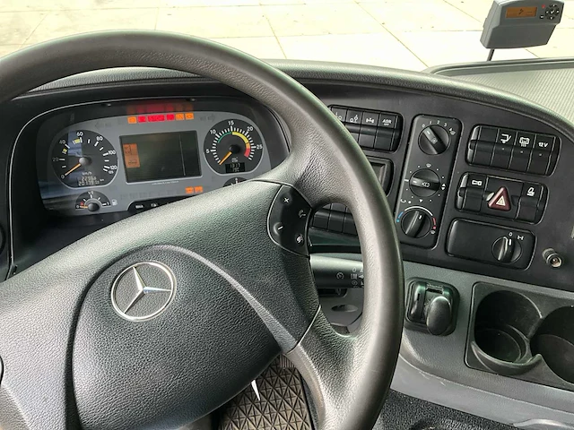 Mercedes-benz actros vrachtwagen - afbeelding 4 van  35