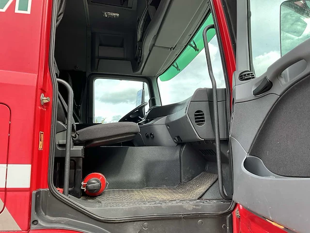 Mercedes-benz actros vrachtwagen - afbeelding 13 van  35