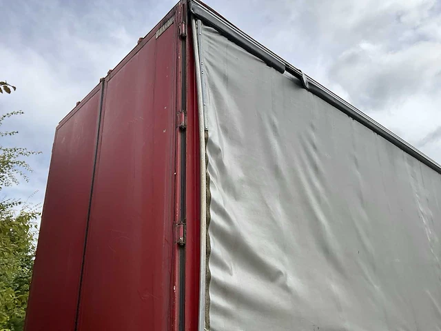 Mercedes-benz actros vrachtwagen - afbeelding 17 van  35
