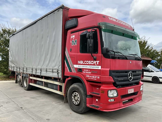Mercedes-benz actros vrachtwagen - afbeelding 12 van  35