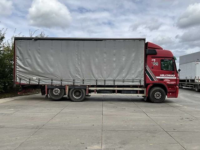 Mercedes-benz actros vrachtwagen - afbeelding 23 van  35