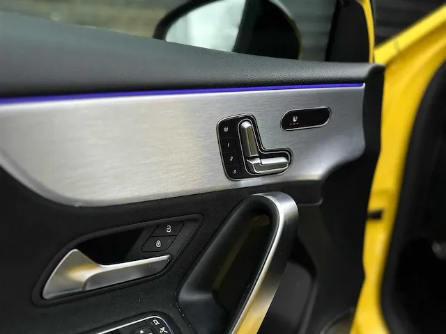 Mercedes-benz amg a 35, 2019 - afbeelding 10 van  24