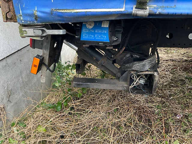 Mercedes-benz atego 1224 vrachtwagen voor wisselstukken - afbeelding 6 van  8