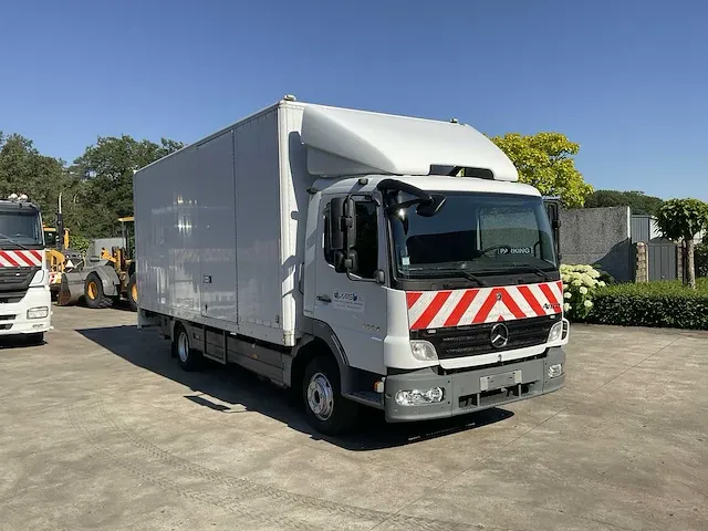 Mercedes-benz atego 1224 vrachtwagen - afbeelding 34 van  40