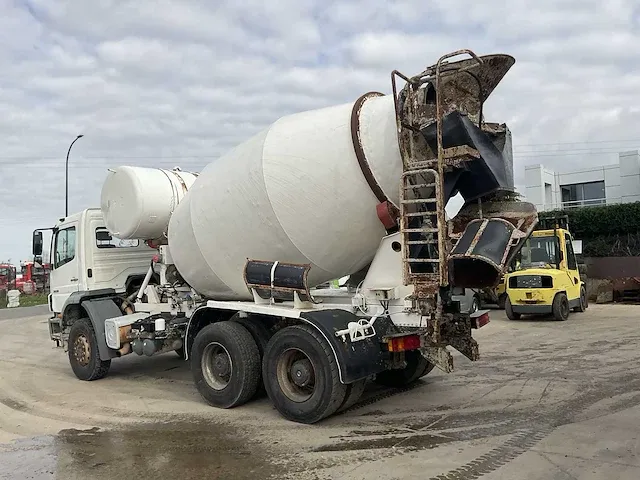 Mercedes-benz axor 3028 vrachtwagen / betonmixer - afbeelding 34 van  45