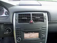 Mercedes-benz b 180 cdi - afbeelding 28 van  53