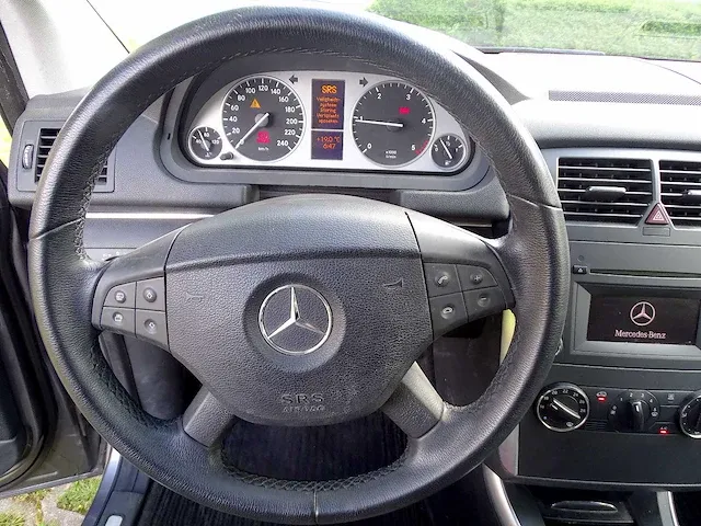 Mercedes-benz b 180 cdi - afbeelding 36 van  53