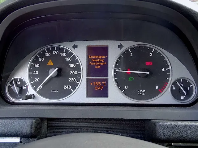 Mercedes-benz b 180 cdi - afbeelding 37 van  53
