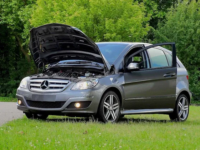 Mercedes-benz b 180 cdi - afbeelding 40 van  53