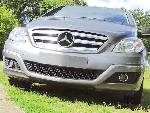 Mercedes-benz b 180 cdi - afbeelding 51 van  53