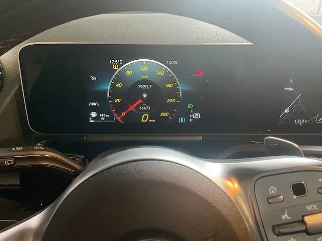 Mercedes-benz b180d - 2019 - afbeelding 5 van  24