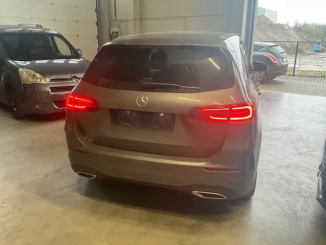 Mercedes-benz b180d - 2019 - afbeelding 21 van  24