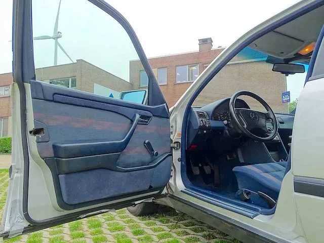 Mercedes-benz c 180 'esprit', lg-xx-23 - afbeelding 28 van  53