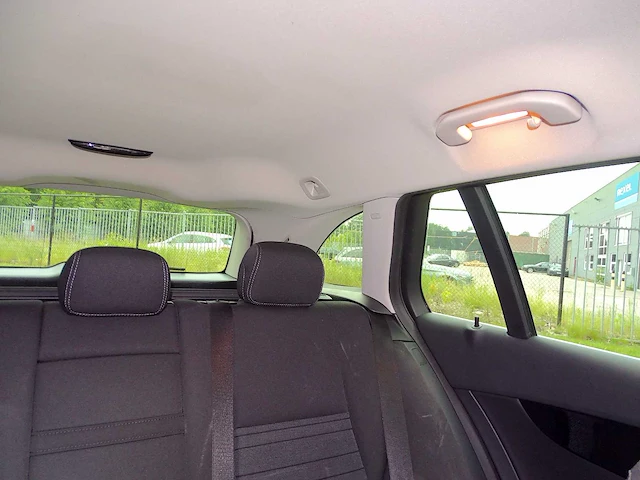 Mercedes-benz c 200d estate automatic - afbeelding 15 van  51