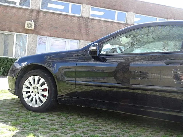 Mercedes-benz c-klasse sportcoupé 180 - afbeelding 2 van  53