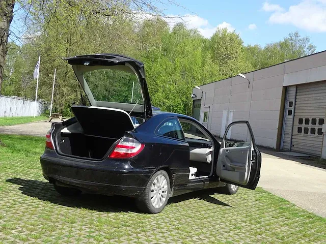 Mercedes-benz c-klasse sportcoupé 180 - afbeelding 19 van  53