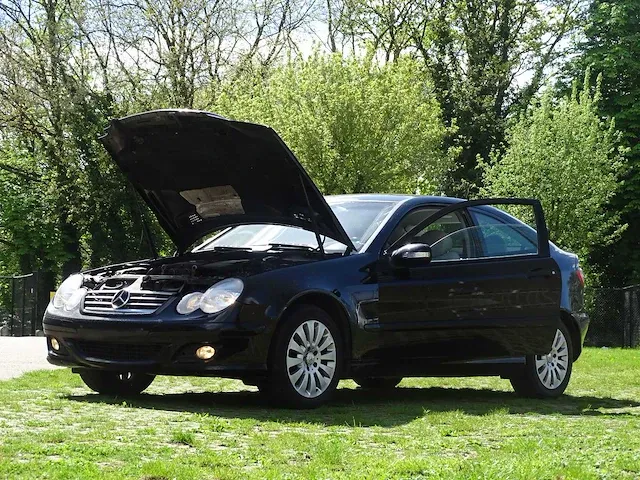 Mercedes-benz c-klasse sportcoupé 180 - afbeelding 36 van  53