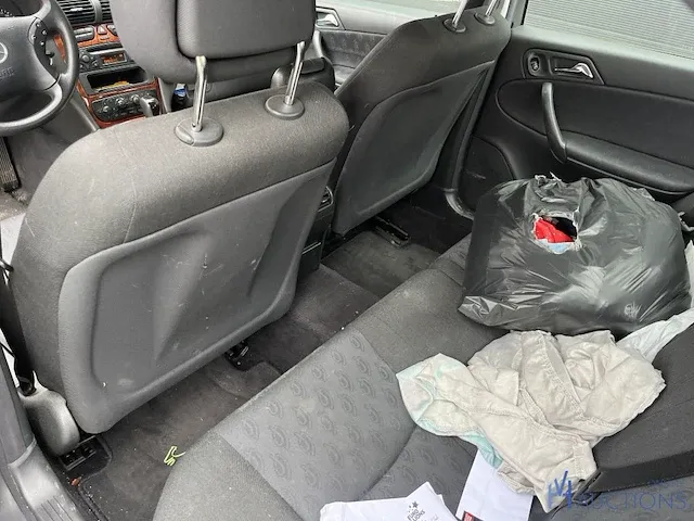 Mercedes-benz c200cdi - 2004 - afbeelding 12 van  13