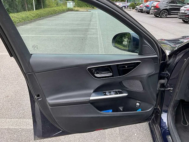 Mercedes-benz c200d - 2022 - afbeelding 2 van  39