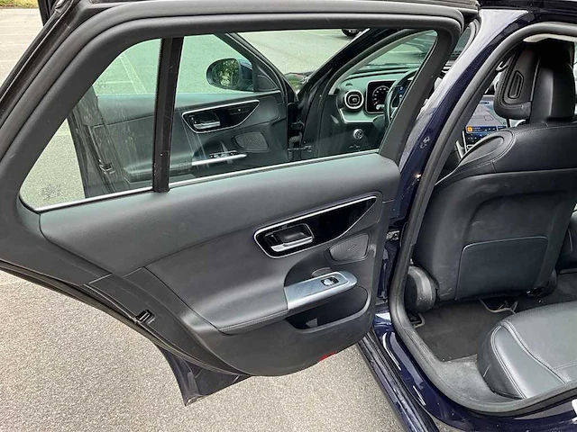 Mercedes-benz c200d - 2022 - afbeelding 4 van  39