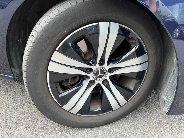 Mercedes-benz c200d - 2022 - afbeelding 19 van  39