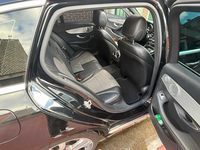 Mercedes-benz c300 h - 2016 - afbeelding 28 van  37