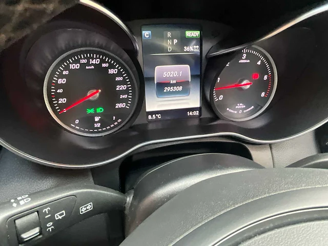 Mercedes-benz c300 h - 2016 - afbeelding 29 van  37
