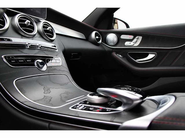 Mercedes-benz c43 amg 4 matic - afbeelding 2 van  17
