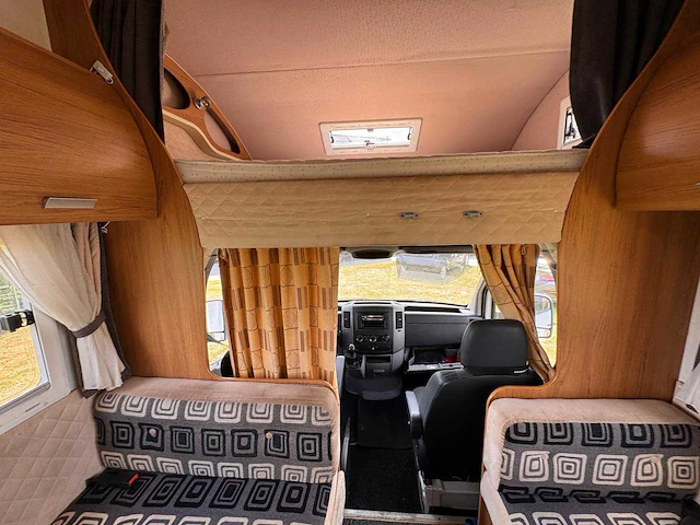 Mercedes-benz camper - afbeelding 9 van  31