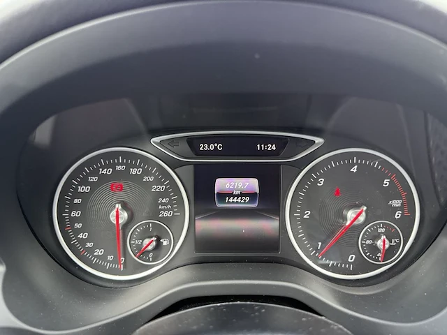 Mercedes-benz classe a (w176) a 180 d be edition 109,2017 - afbeelding 5 van  25