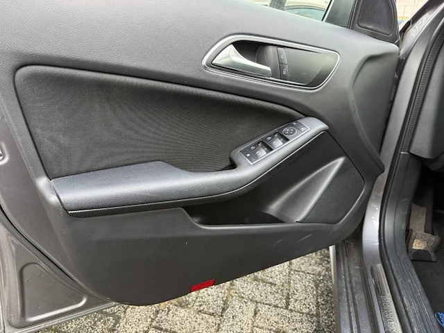 Mercedes-benz classe a (w176) a 180 d be edition 109,2017 - afbeelding 22 van  25