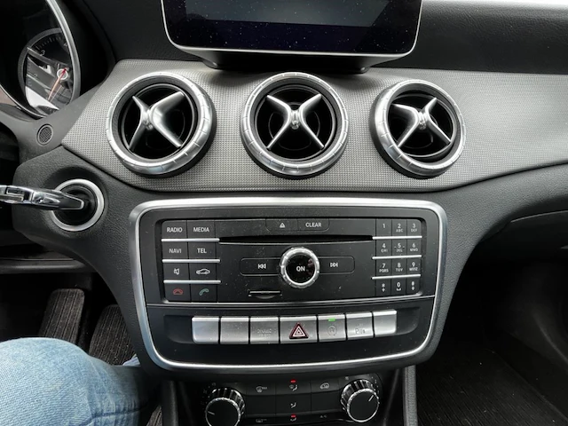 Mercedes-benz classe cla (c117) cla 200 d 136 at, 2017 - afbeelding 4 van  30