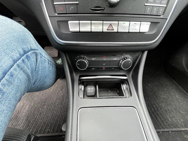 Mercedes-benz classe cla (c117) cla 200 d 136 at, 2017 - afbeelding 5 van  30