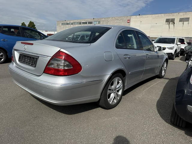Mercedes-benz classe e (w211) e 200 cdi elegance 136 at,2007 - afbeelding 26 van  31